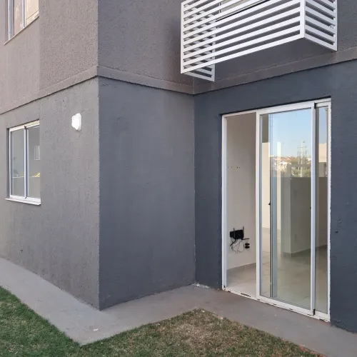 Aluga-se apartamento gardem com quintal