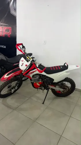 CRF 230 F - 2015