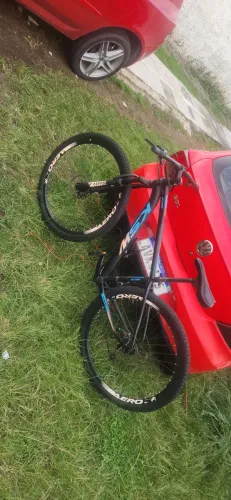 Bicicleta  aro 29 semi nova