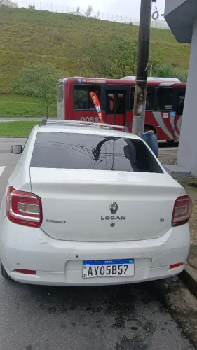 Renault Logan Dynamique Hi-flex 1.6 8V 4P 2015