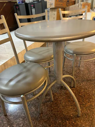 Conjunto mesa bar de ferro