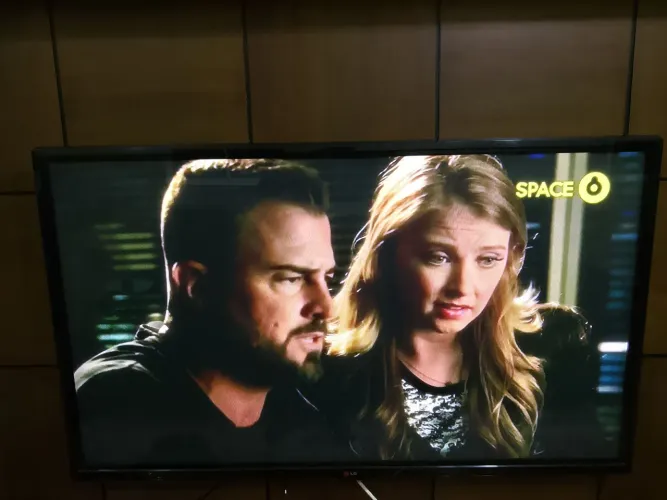 Vendo televisão 50 polegadas não é smarth