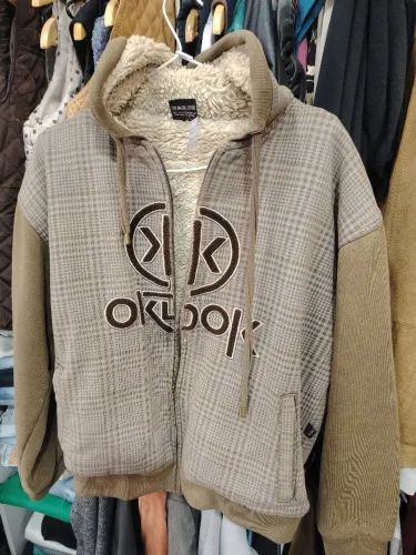 Jaqueta de moletom com forro interno 