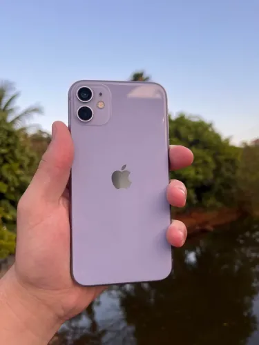 iPhone 11 128GB - lilás