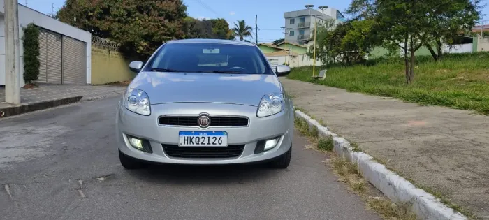 Fiat Bravo Essence Dualogic 1.8 Flex 16V 5P 2013