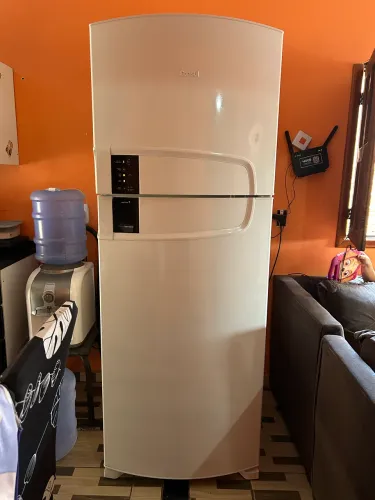 Vendo geladeira consul frosfree pintada