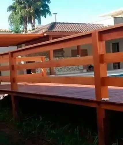 Paisagismo. Deck. Irrigação