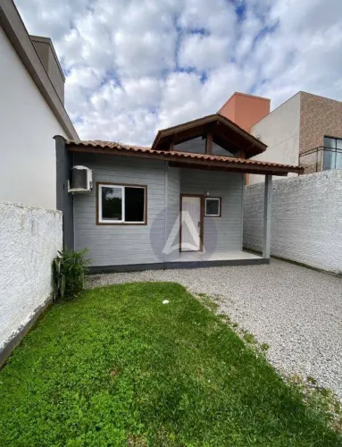 Casa com 2 dormitórios à venda, 75 m² por R$ 550.000,00 - Campeche - Florianópolis/SC
