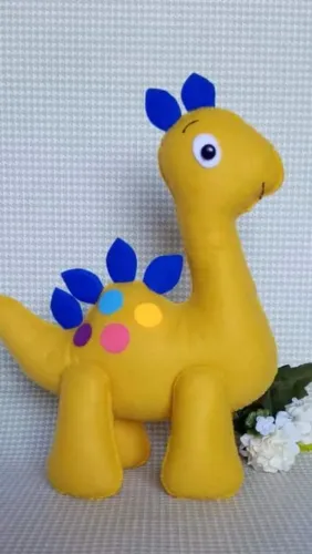 VENDO 5 BONECOS EM FELTRO TEMA DINOSSAUROS POR 150,00