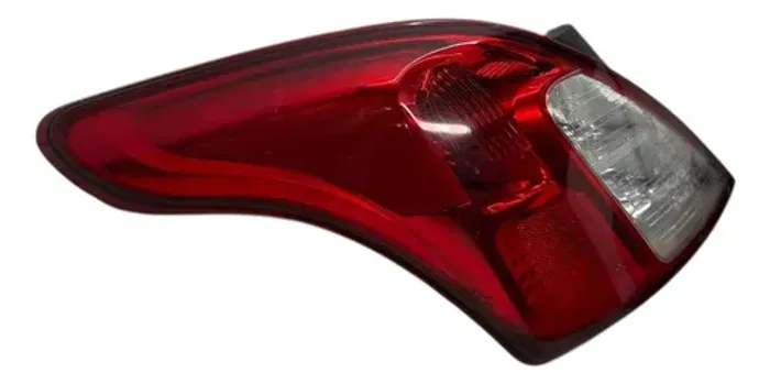 Lanterna Traseira Esquerda Nissan Versa Com Detalhe  Esquerdo/motorista Vermelho
