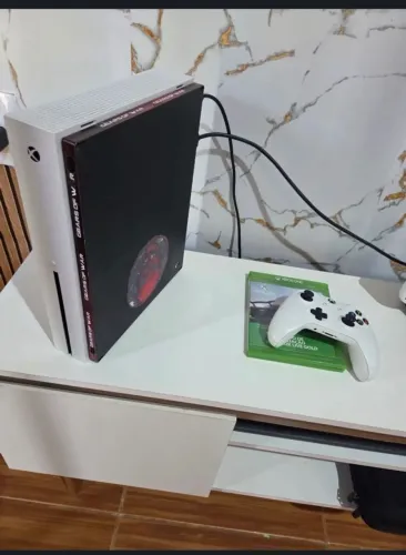 Xbox one s edição gears of War 