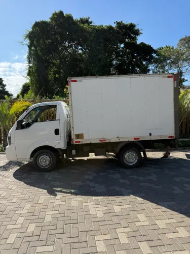 Caminhão Kia bongo  2014