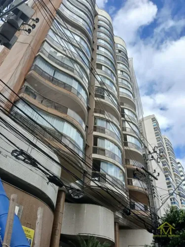 Anderson Martins vende luxuoso apartamento em área nobre da Praia de Itapuã cod 28553R