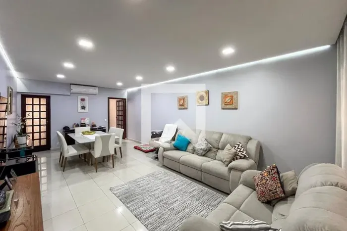 Casa à Venda - Vila das Mercês, 3 Quartos, 300 m2