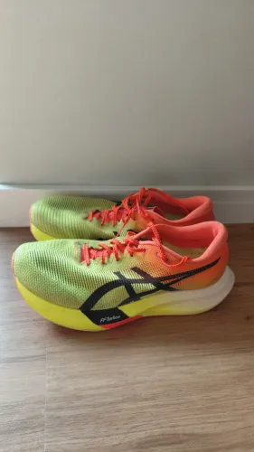 Tenis Asics Metaspeed Sky Paris
