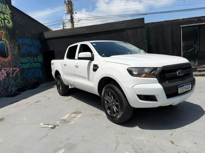 Ford Ranger XLT 3.2 20V 4X4 CD Diesel Aut. 2023