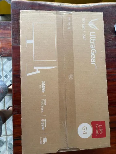 (LACRADO) LG ULTRAGEAR 144HZ/ 24POL