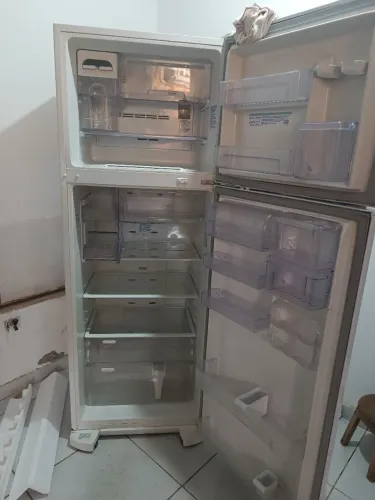 Geladeira Eletrolux 430litros