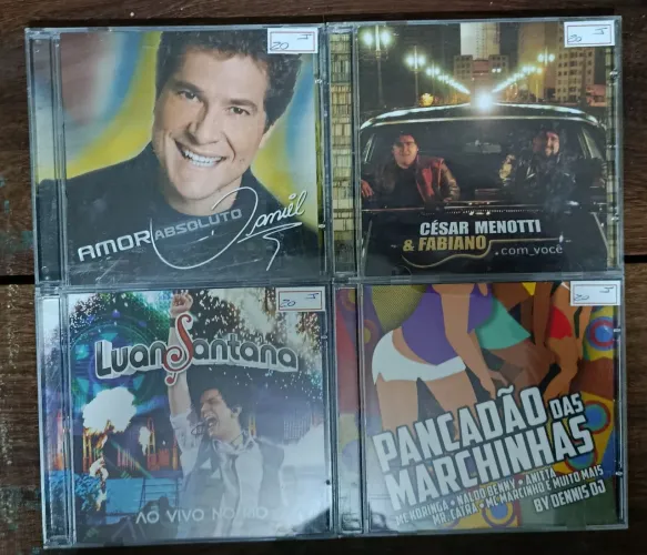 4 CD's por apenas 80 Reais!