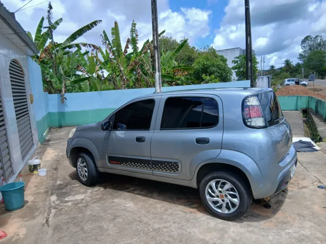 Fiat Uno Attractive 1.0 EVO Fire Flex 8V 5P 2016