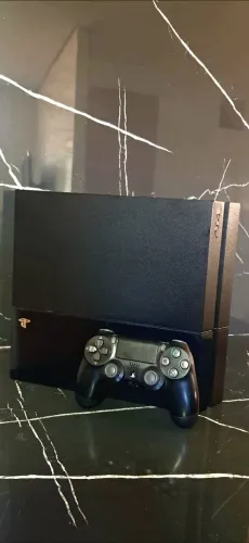 ? PS4 Fat 500GB + 1 Controle Original 8 Jogos