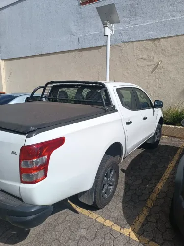 Mitsubishi L200 Triton Sport GLX 2.4 CD Diesel Mec. 2020