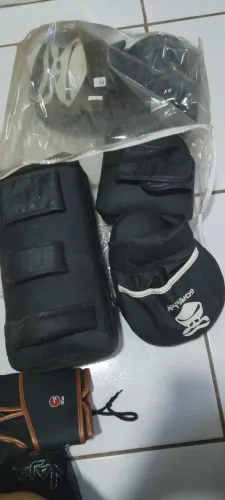 Luva + aparadores para artes marciais
