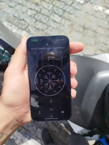 iPhone 13