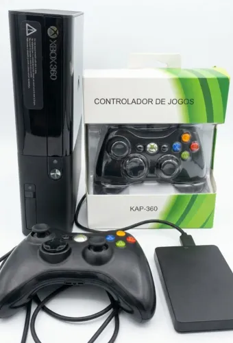 Console Xbox 360 Super Slim Desbloqueado RGH mais HD com Jogos