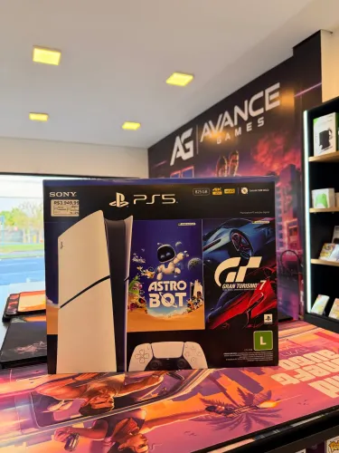 Ps5 slim digital + 2 jogos 