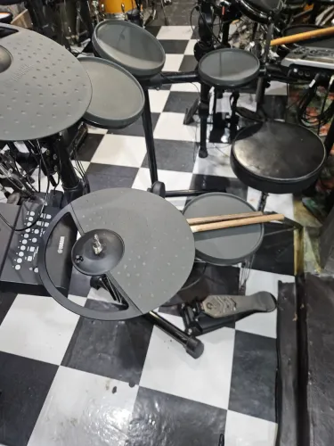 Bateria eletrônica yamaha tdx