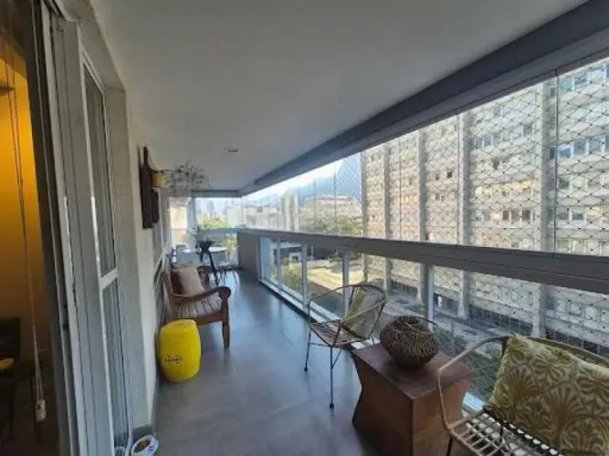 Apartamento : / Residencial / Botafogo