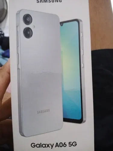Celular galaxy A06 5G pouco usado