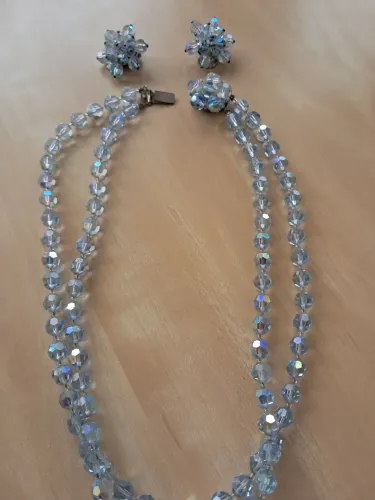 COLAR DE CRISTAL E BRINCO DE CRISTAL