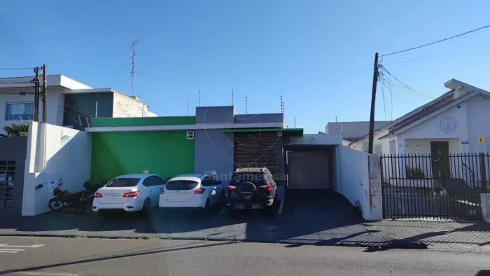 Excelente Casa Comercial para vender na Rua Ferando de Noronha no centro