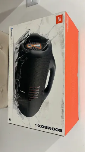 Bombox 4
