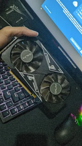 Placa de video gtx 1650 4gb GALAX