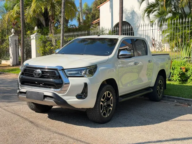 Toyota Hilux CD SRX 4X4 2.8 TDI 16V Diesel Aut. 2021