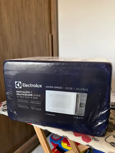 Microondas Electrolux 23 litros - NOVO