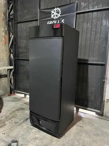 Cervejeira husmman 550 L funcionando perfeitamente confira 220 v !