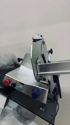Cortador de frios