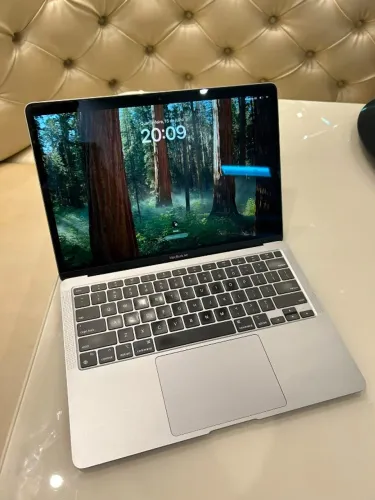 MacBook M1 air - 8gb