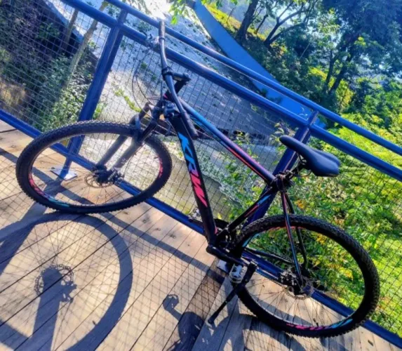 Bicicleta 29 krw, alumínio câmbio 24 marchas