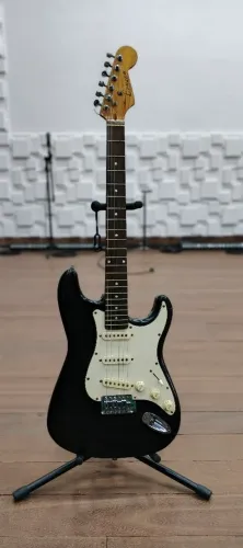 Guitarra Benson StratoCaster