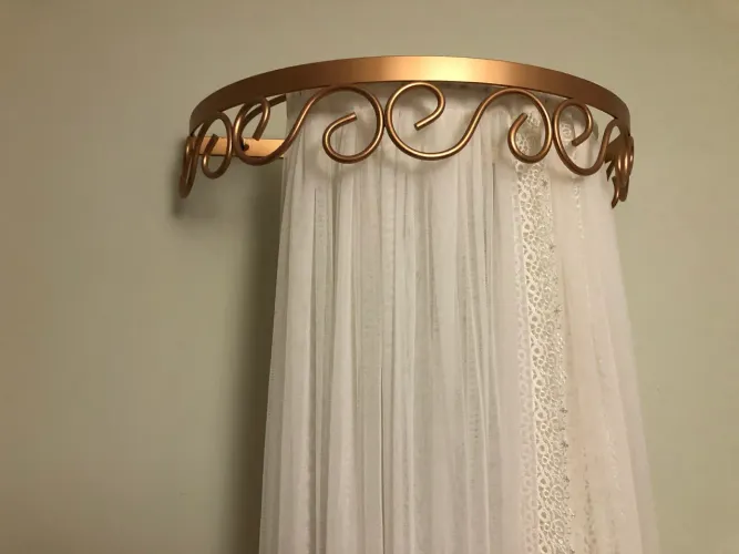 Dossel arabesco com cortinado 