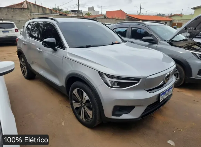 Volvo XC40 Recharge Plus (elétrico) 2023