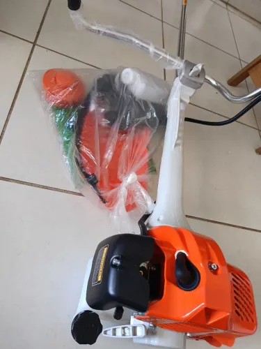 Roçadeira gasolina profissional com garantia de motor