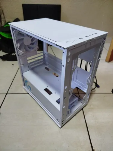 Gabinete Mini Tower