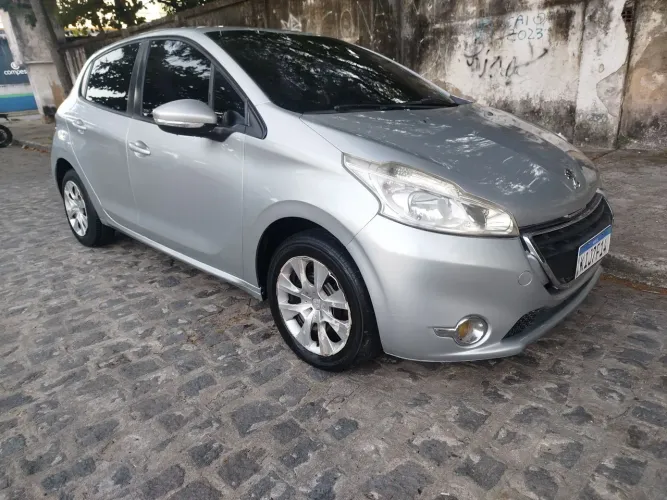 Peugeot 208 Active/active Pack 1.5 Flex 8V 5P 2014
