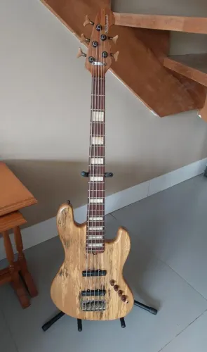 Baixo Luthier Kohlrausch 5C - Impecável!